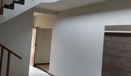 BELÍSSIMA CASA DISPONÍVEL PARA LOCAÇÃO COM 5 DORMITÓRIOS