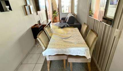 BELÍSSIMA CASA DISPONÍVEL PARA VENDA