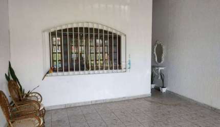 Casa com 2 quartos, 130m², à venda em Pindamonhangaba, Crispim