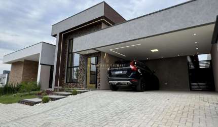 Casa de Condomínio no Quiririm: Luxo e Tranquilidade no Ouroville, Taubaté