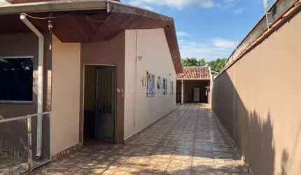 Casa à venda em Taubaté, Jardim Gurilândia, com 3 quartos, 140m²