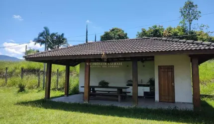 Chácara à venda em Pindamonhangaba, Bom Sucesso, com 3 quartos, 220m²