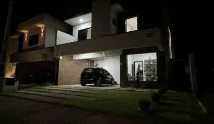 Sobrado em condomínio à venda, no Residencial Ágata - Vale dos Cristais,  em Taubaté, Vale dos Cristais, com 3 quartos, 220m²
