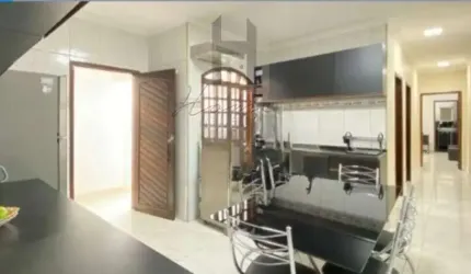 Casa à venda com 280 metros 2 dormitórios sendo 1 suíte. Jardim Utinga.  Santo André.