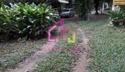 Chácara à Venda no centro de  Santo Antônio do Leverger, MT, à 600 m da beira do rio da Baía,4,6 hc
