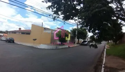 Casa  à Venda no JARDIM TROPICAL, Cuiabá - MT, Térrea , 3 suítes e piscina, 346m², 3 vagas