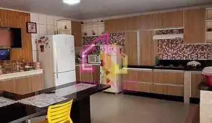 Casa à venda, Altos do Coxipó, Cuiabá, MT, 3/4+1 suíte, 220 M2 ÚTEIS, PLACA SOLAR DE 1100 KWH,  Qui