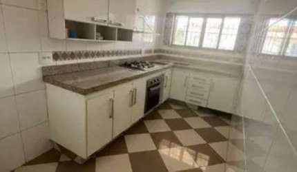 Sobrado à venda no Jardim Simus, em Sorocaba-SP.