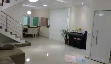 Sobrado à venda no Parque São Bento, em Sorocaba-SP