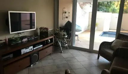 Sobrado para alugar no Condomínio Residencial Granja Olga 1, em Sorocaba-SP.