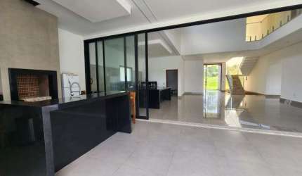 Sobrado à venda no Residencial Village Ipanema II, Araçoiaba da Serra- SP.