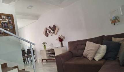 Sobrado à venda no Residencial Américo Figueiredo, em Sorocaba-SP.