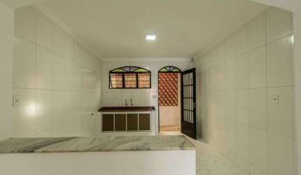 Casa à venda no Jardim Maria Antônia Prado, em Sorocaba/SP.