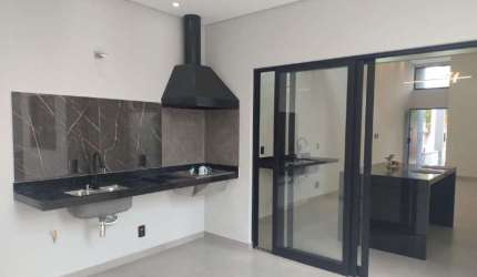 Casa térrea à venda no Condomínio Golden Park Residence II, em Sorocaba-SP.