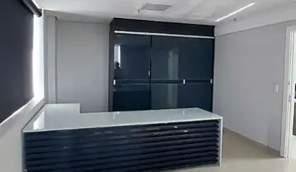 Sala comercial para alugar no Mondriam Tower, em Sorocaba-SP.