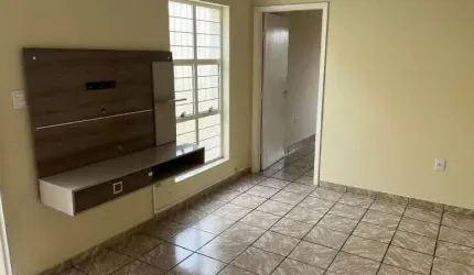 Casa à venda na Vila Santana, em Sorocaba-SP.