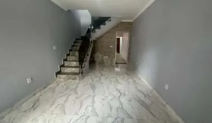 Sobrado à venda no Jardim São Guilherme, em Sorocaba-SP.