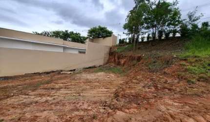 Terreno à venda no  Residencial Vale Azul, em Votorantim-SP.