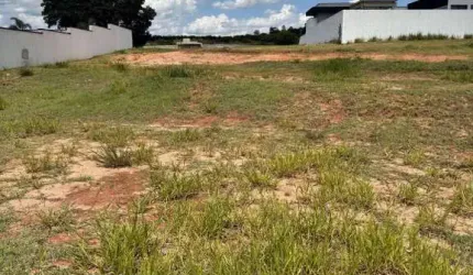 Terreno à venda no Condomínio Fazenda Jequitibá, em Sorocaba-SP.