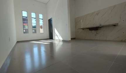 Casa térrea à venda no Jardim Itanguá, em Sorocaba-SP.