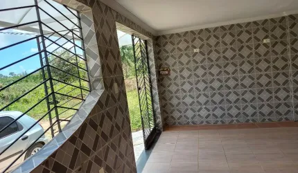 CABO-VENDO LINDA CASA COM 3QTS SENDO UM SUÍTE