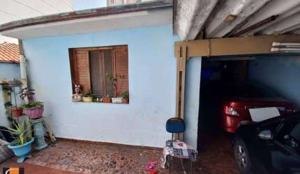 Santa Maria - Casa antiga com otimo terreno