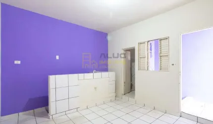 Casa para Venda em Jandira, Parque dos Lagos, 2 dormitórios, 2 banheiros, 2 vagas
