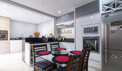 Encontre a casa dos seus sonhos em Osasco por R$ 430 mil!