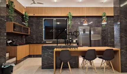 Casa com 5 dormitórios à venda, 350 m² por R$ 3.800.000,00 - Riviera de Santa Cristina XIII - Paranapanema/SP