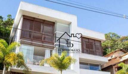 Excelente Casa a venda com muito conforto e localização privilegiada na região de Alto da Serra