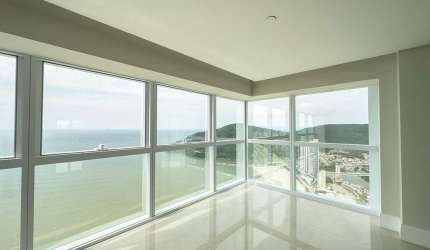 Apartamento com 4 dormitórios à venda, 196 m² por R$ 10.280.000,00 - Frente Mar - Balneário Camboriú/SC