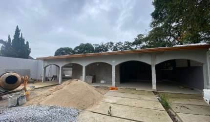 Casa para Locação no Condomínio Floresta - R$5.600,00