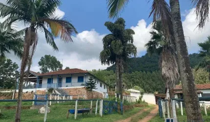 Lindo sitio multipla aptidão para venda em São Pedro-SP, com 33 alqueires, pecuária, granja, lazer ou incorporação loteamento, benfeitorias e agua