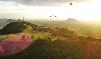 Sitio para venda em Santo Antonio da Alegria-SP com 9 hectares, nos pés da serra, sem benfeitorias, ideal para pousada ou hotel.