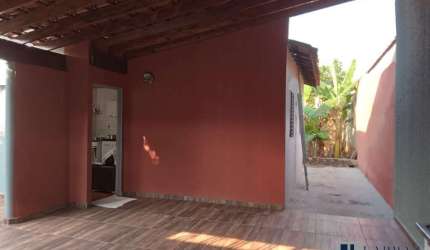 Casa para venda na Zona Leste no Antonio Palocci, 2 dormitorios, amplo quintal com arvores em 205 m2 de área total