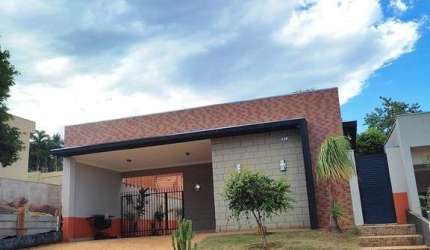 Oportunidade. Casa para venda no Condomínio Terras de San Gabriel, em Bonfim Paulista, 3 dormitorios com 1 suite em 287 m2 de área total, lazer no con