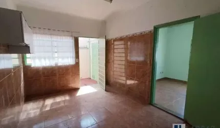 Amplo sobrado para venda no Ipiranga em ótima localização, 3 dormitorios, espaço para comercio mais apartamento nos fundos em 197 m2 de área total