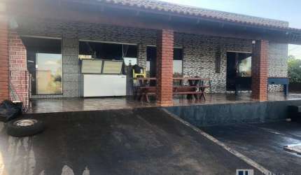 Oportunidade. Ótima chácara para venda em Cajuru-SP, na beira da rodovia, casa com 2 dormitorios, gourmet e piscina em 1.800 m2 total