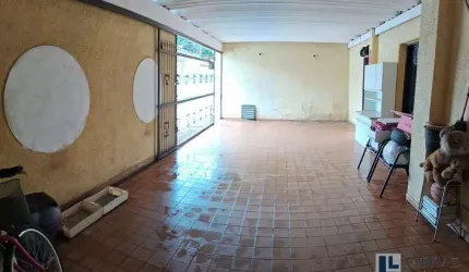 Casa em vila fechada para venda no Ipiranga, 2 dormitorios, 3 vagas, 2 quintais, 126 m2 construidos em um terreno de 204 m2