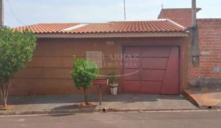 Casa para venda em Jardinopolis no bairro Jd. Sao Francisco, 2 dormitorios em 250 m2 de area total com 3 vagas de garagem e amplo quintal