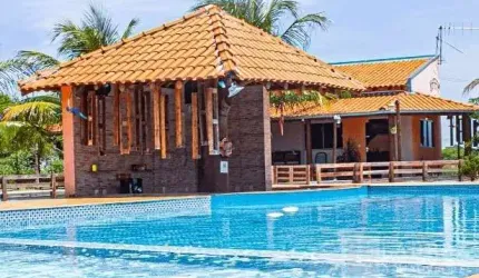 Excelente Chácara / Pousada para venda na região de Brasilandia-MS, com 4.500 m2 área total, 2.000 m2 área const, infra completa, margens Rio Parana