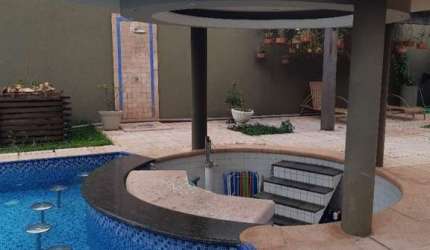 Linda mansão altíssimo padrao para venda, Centro São Simao-SP, 4 suites 1 master, amplo espaço gourmet, piscina, 900 m2 construidos, 2900 m2 terreno