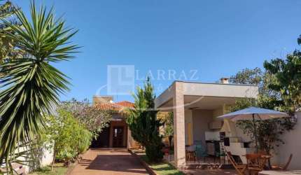 Maravilhosa casa para venda em Brodowski na Estrada do Prata, excelente acabamento, 3 dormitorios 1 suite, varanda gourmet, ofuro em 500 m2 total