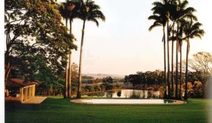 Lindo sitio de cinema para venda em Jaguariuna-SP, com 3,7 alqueires e mais de 1.500 m2 de area construída, 9 suites e muito lazer,  vista maravilhosa