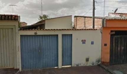 Casa para venda no Jardim Zara, 1 dormitorio, amplo quintal e 2 vagas de garagem em 171 m2 de area total