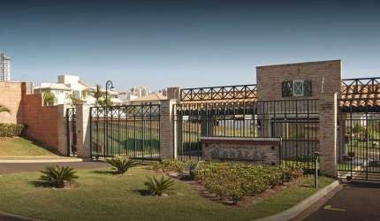 Linda casa alto padrão para venda no Jardim Botanico, Condominio Manacas, 4 suites, area de lazer completa, 515 m2 de area construída em um terreno de 930 m2