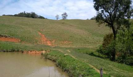 Excelente sitio para venda na região de Guapiara-SP, com 32 alqueires sendo 26 limpos, benfeitorias e rica em agua
