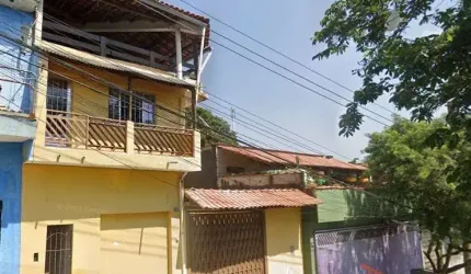 Sobrado em Jardim Jacy, Guarulhos - 4 dormitórios, 1 suíte, 2 banheiros por R$ 650.000 - Venda