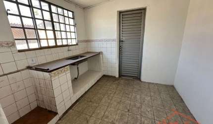 Casa Assobradada 1 Dorm em Jardim Nova Taboão, Guarulhos - R$ 1.200