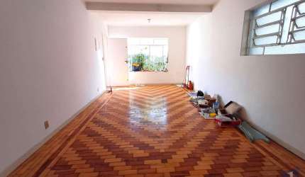 Casa à venda em Jardim da Glória - São Paulo: 206m², 3 dormitórios e 2 banheiros por R$2.100.000